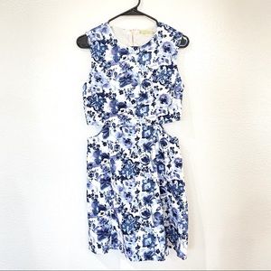 Gianni Bini Blue Floral Dress
